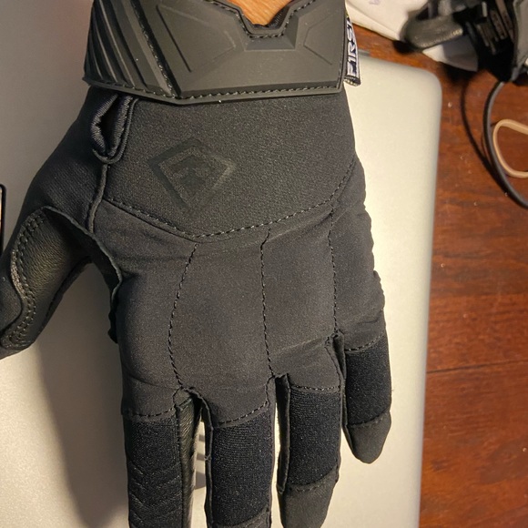 First Tactical Brand Hard Knuckle Leather Gloves. Size L and XL - Picture 4 of 16
